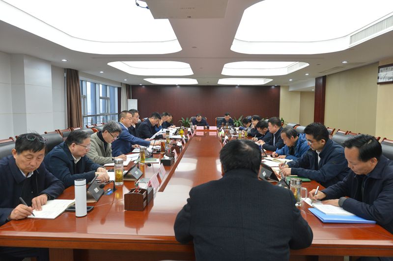 集团公司党委理论学习中心组举行2024年第3次集体学习